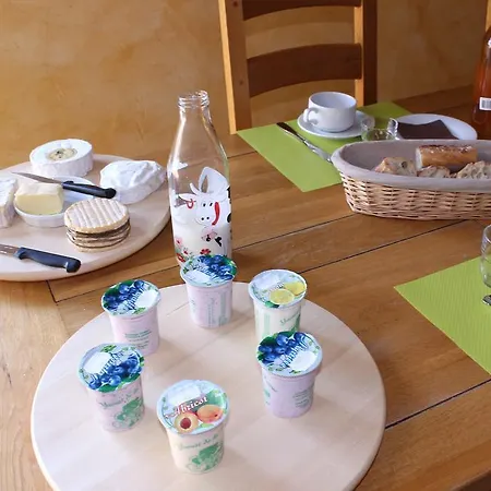 Alojamento de Acomodação e Pequeno-almoço Les Granges Menillonnes 2*
